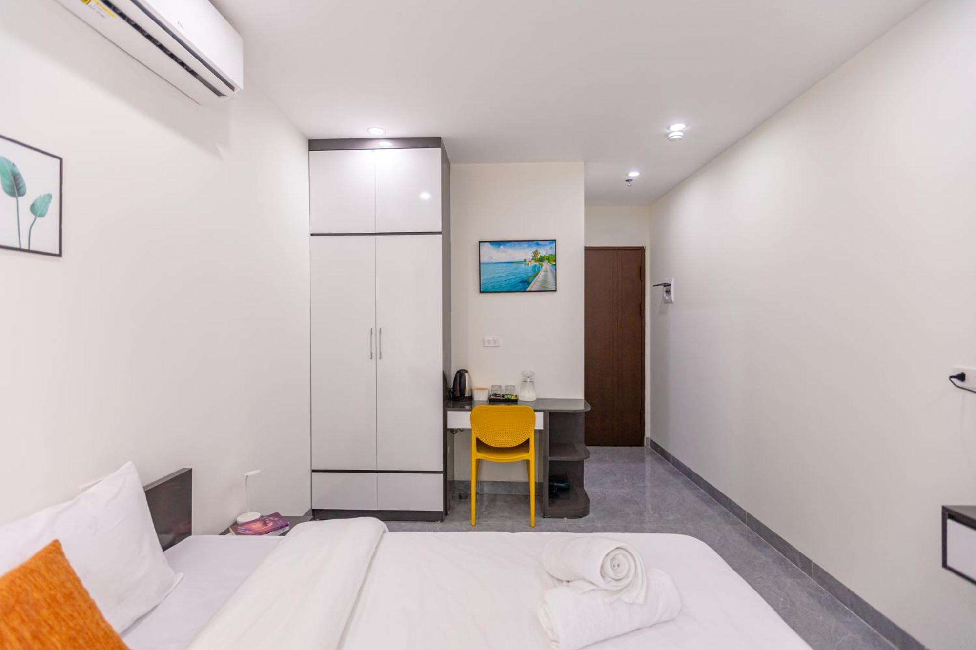 Hera Palace Hotel & Apartment Ba Dinh Hanoi Exterior photo