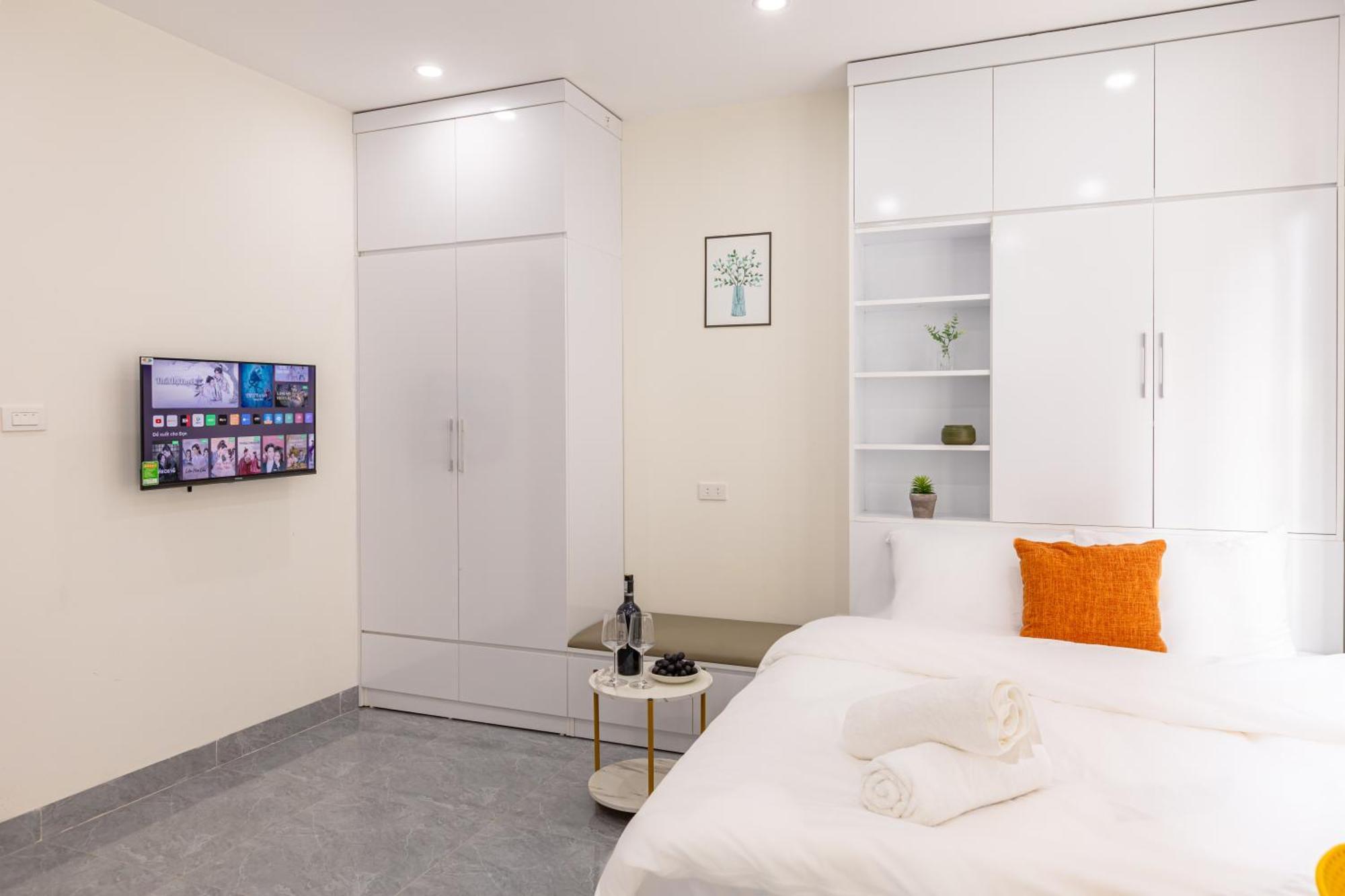 Hera Palace Hotel & Apartment Ba Dinh Hanoi Exterior photo